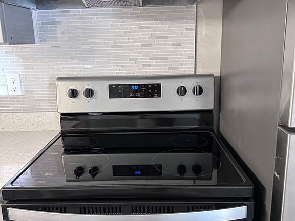 4th image of 322 Ashlawn Dr APT 4