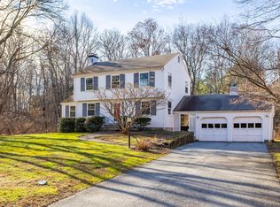 4 Meadowbrook Rd, Dover, MA 02030