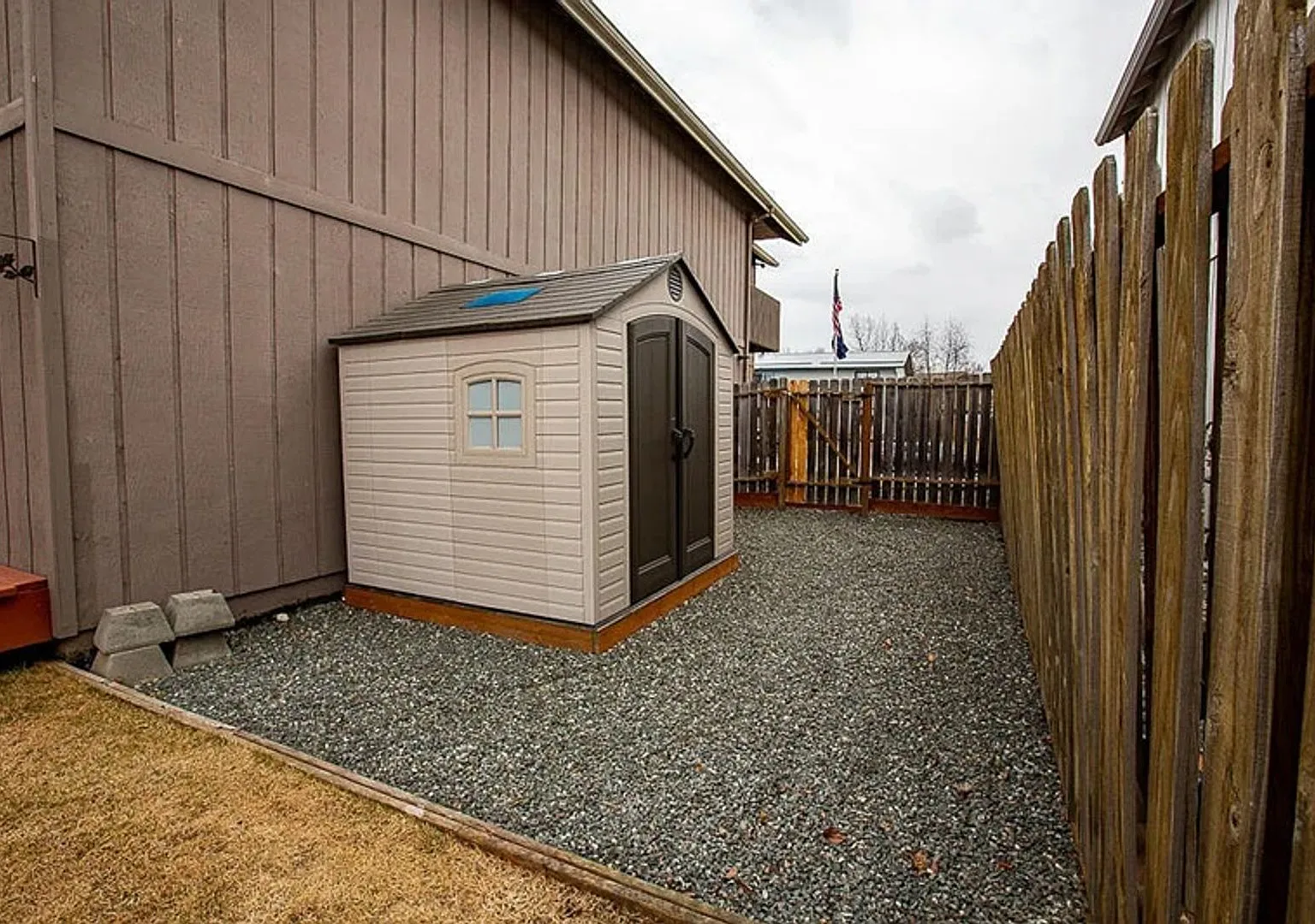 Beautiful South Anchorage Home — Photo 3