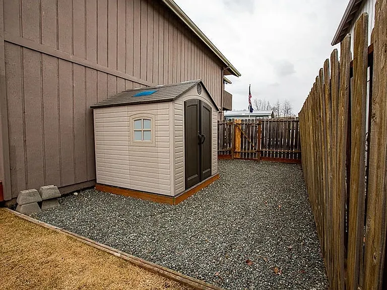 6390 Norm Dr — Photo 3