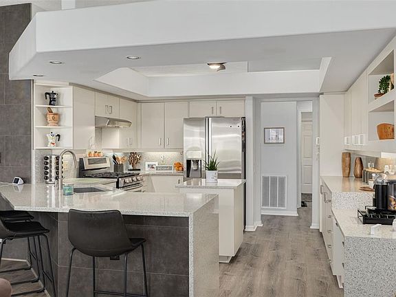 4th image of 7437 Cheltnam Ct