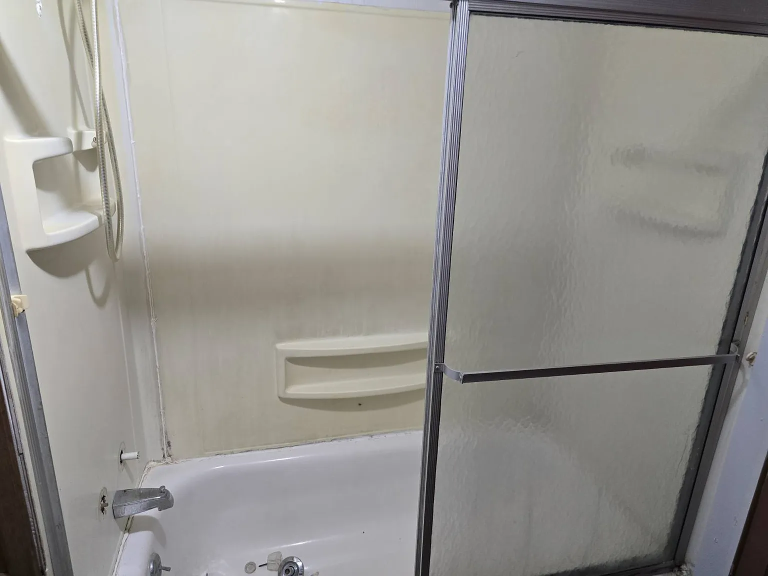 2 bed, 914 sqft, $855 — Photo 3