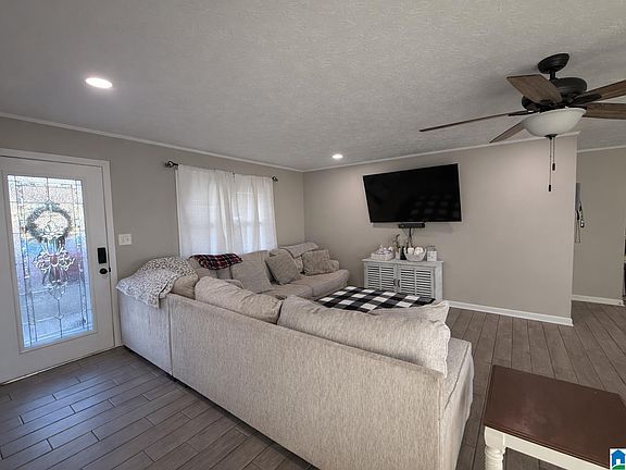 4th image of 5520 Ashwood Dr