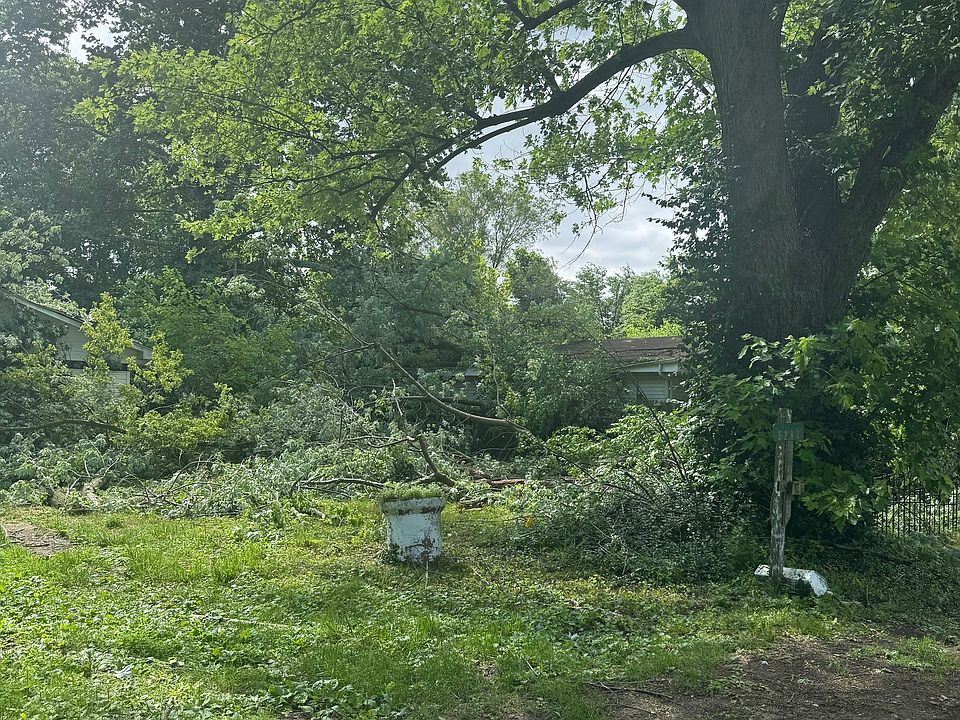 2nd image of 5243 Vance St