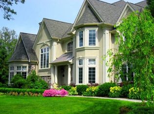 724 Van Houten Ave, Franklin Lakes, NJ 07417