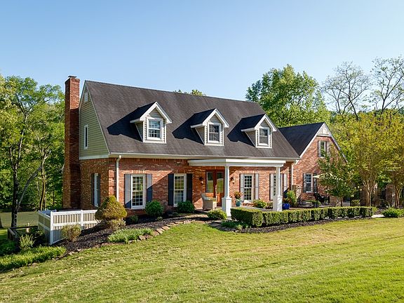 2nd image of 213 Creekside Dr