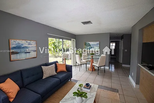 825 SW 10th St #A Photo 1