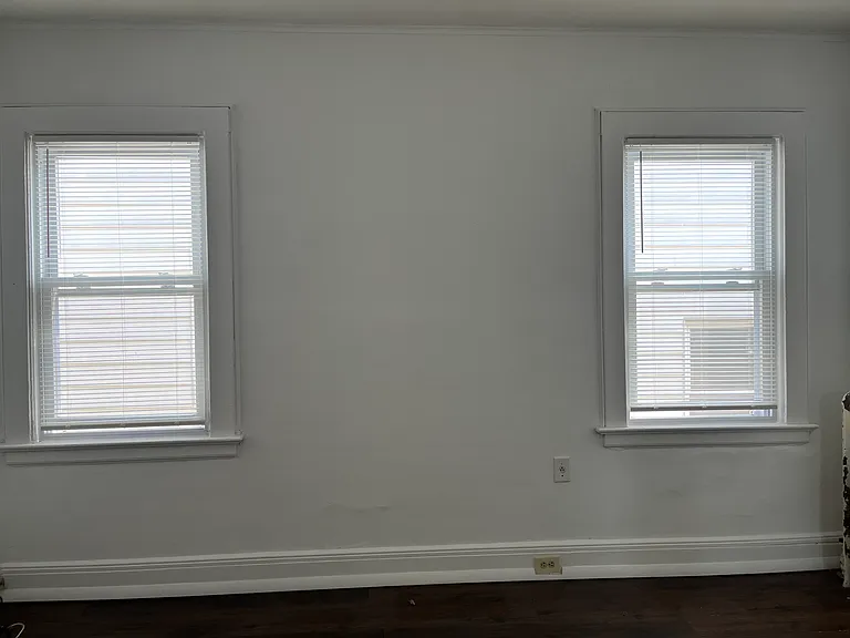 348 Davis Ave #2 — Photo 6