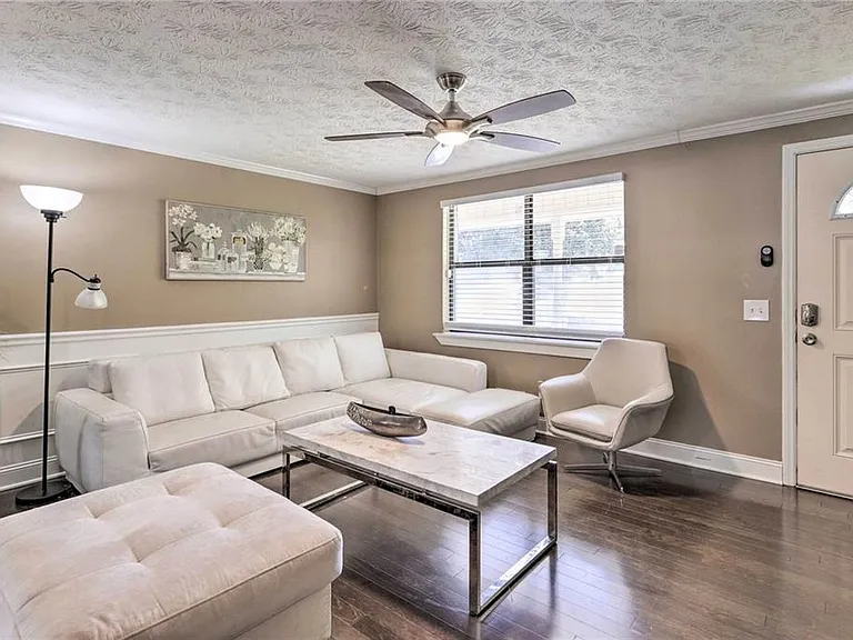 6207 Moss Dr — Photo 5