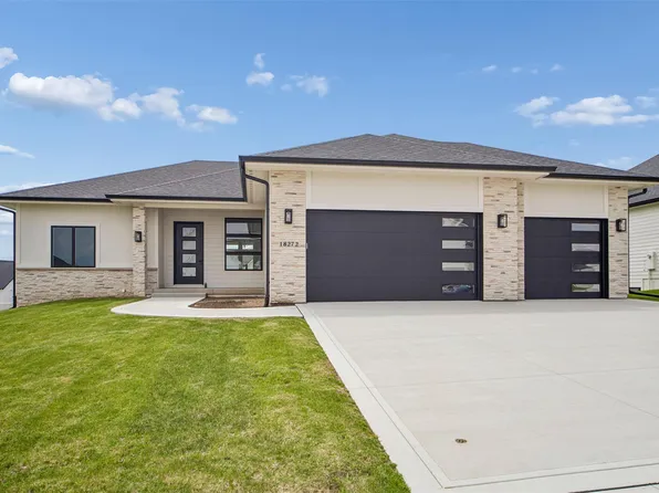18272 Alderleaf Dr, Clive, IA 50325
