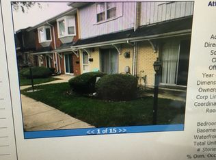 10445 S Austin Ave, Oak Lawn, IL 60453