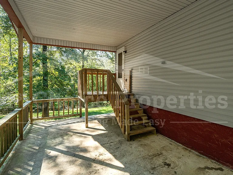1541 Rainbow Ln — Photo 5
