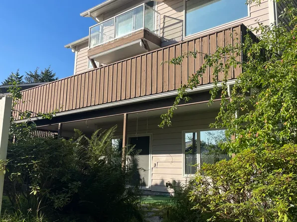 1101 Edgecumbe Dr, Sitka, AK 99835