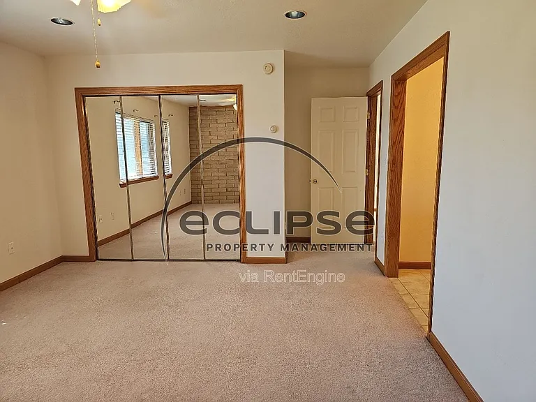 15 Sunnybrook Pl #J — Photo 18