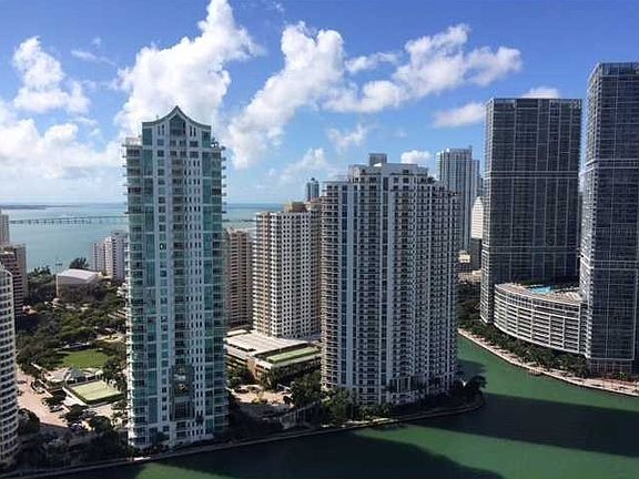 5th image of 335 Biscayne Blvd #3803