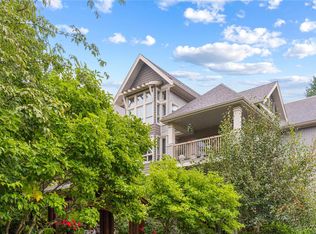 5670 Edgewater Ln #202, Nanaimo, BC