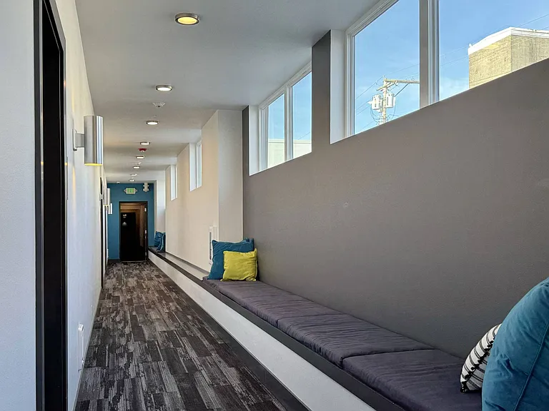 B Flats — Photo 20