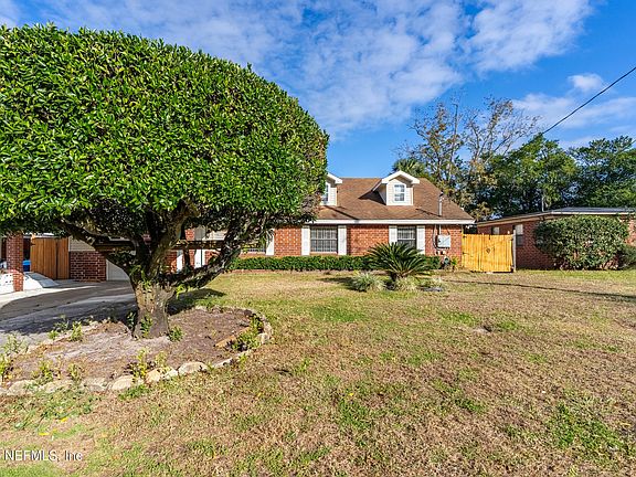 2nd image of 5741 LAKE LUCINA Drive N