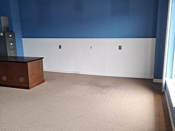 3rd image of 23 Southfork Plaza Dr #23