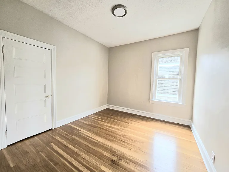 24 Ash St #1-2-3 — Photo 5
