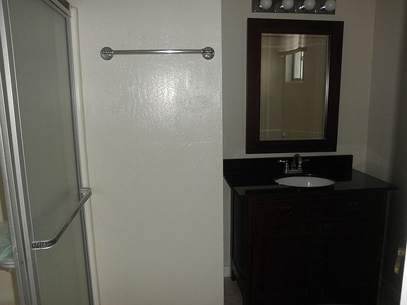 5th image of 30615 Ferndale Dr