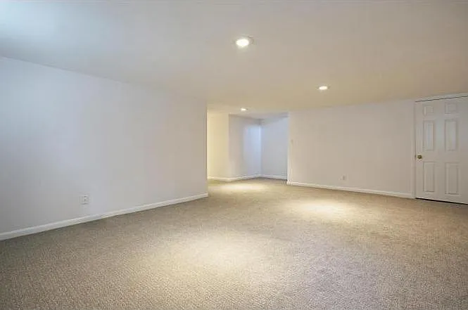 1574 E Princeton Ave — Photo 20