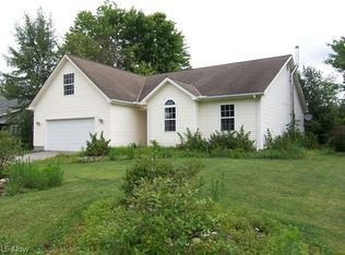 1080 Evening Star Dr, Rome, OH 44085