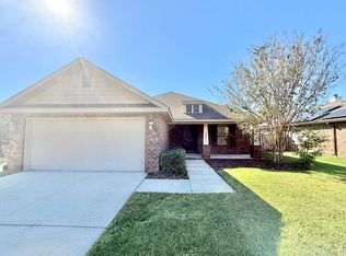 5009 Makenna Cir, Pace, FL 32571