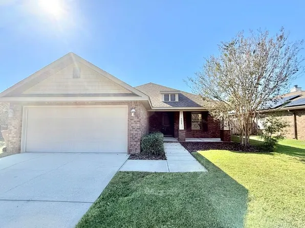 5009 Makenna Cir, Pace, FL 32571
