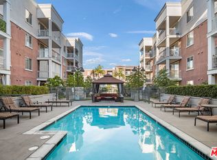 3740 Santa Rosalia Dr APT 201, Los Angeles, CA 90008