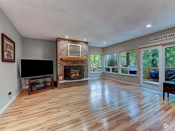 5th image of 15043 443rd Ave SE