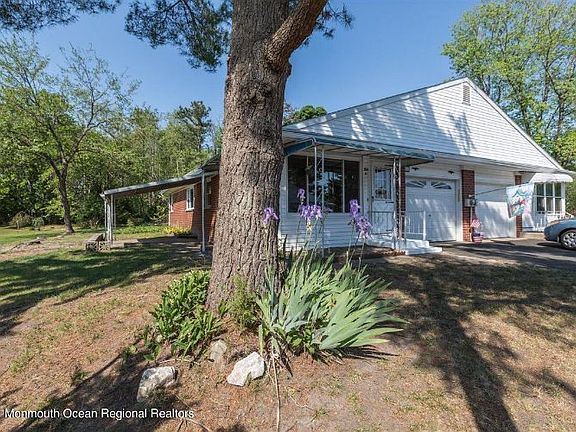 3rd image of 395A Fairways Ln