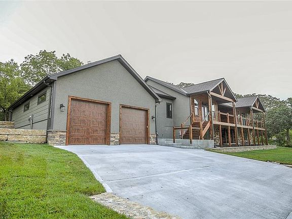 2nd image of 33 I Lake Shore Dr