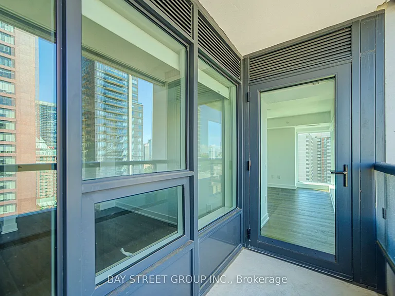609 Sherbourne St #2302 — Photo 39