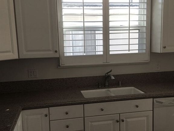 4th image of 7822 Stewart Ave