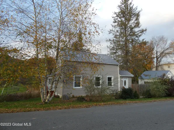 119 Tomhannock Road, Valley Falls, NY 12185