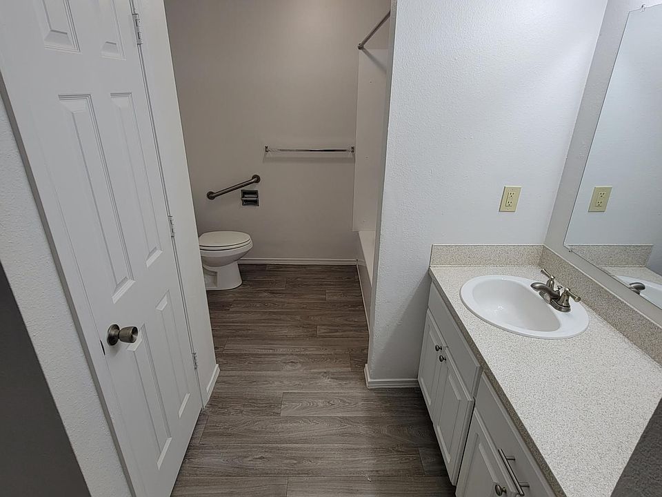 Rainier View Townhomes 5106 Parker Rd E Sumner WA Zillow