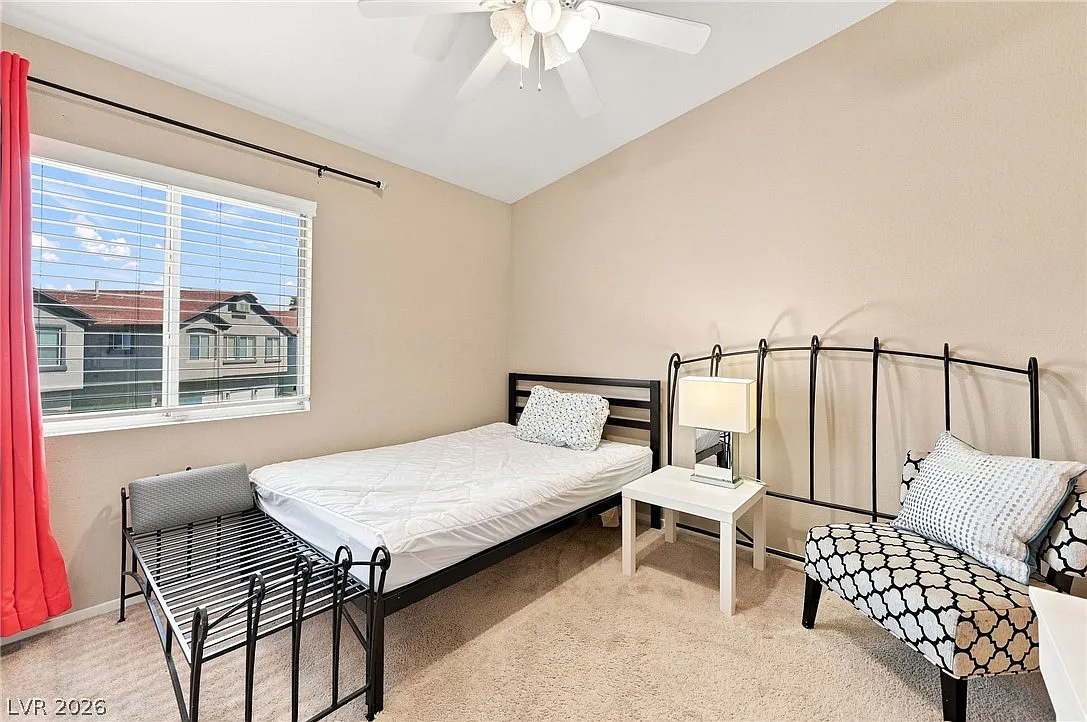2 bed, 2.0 bath, 1069 sqft, $1,595 — Photo 4