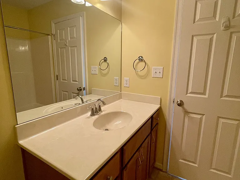 616 Capstone Dr #1 — Photo 22