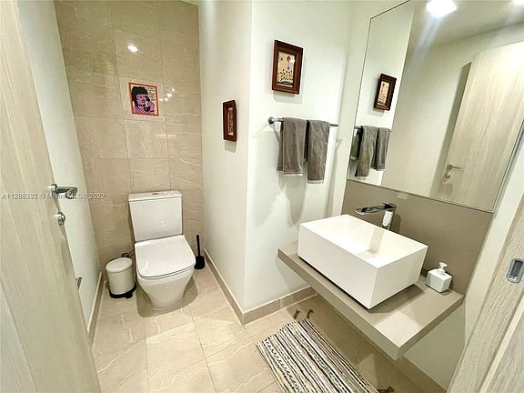 2nd image of 1000 Brickell Plz #4303