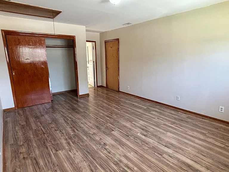 1321 E Wassall St — Photo 11