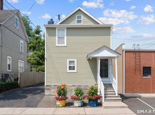 19 Davenport St, Stamford, CT 06902