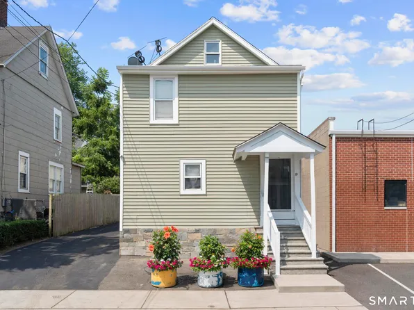 19 Davenport Street, Stamford, CT 06902