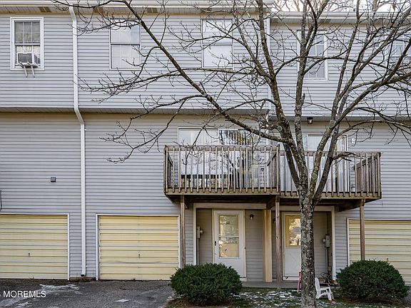 4th image of 32 Louisburg Sq Square