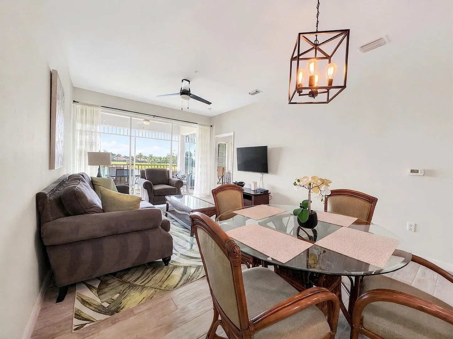 Luxury Fully-Furnished Villa with Golf Access | Annual Rental In Greenlinks at Lely — Photo 4