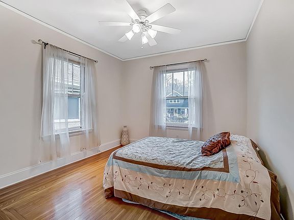 5th image of 3778 Ault Park Ave
