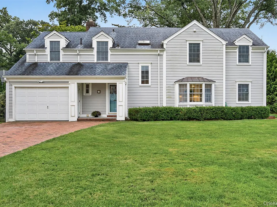 70 Woodedge Rd
