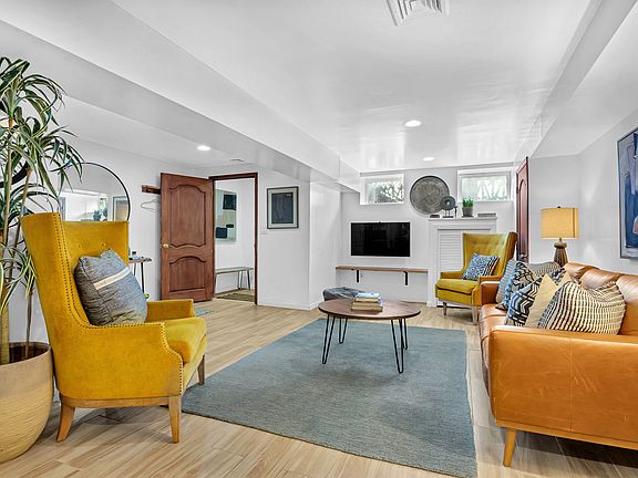 3rd image of 417 Stuyvesant Ave #1