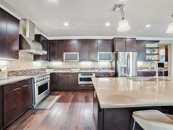 4th image of 6096 Sunstone Dr