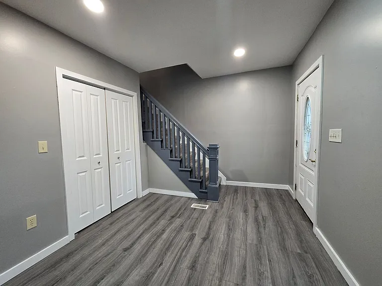 1723 Rebecca St — Photo 5